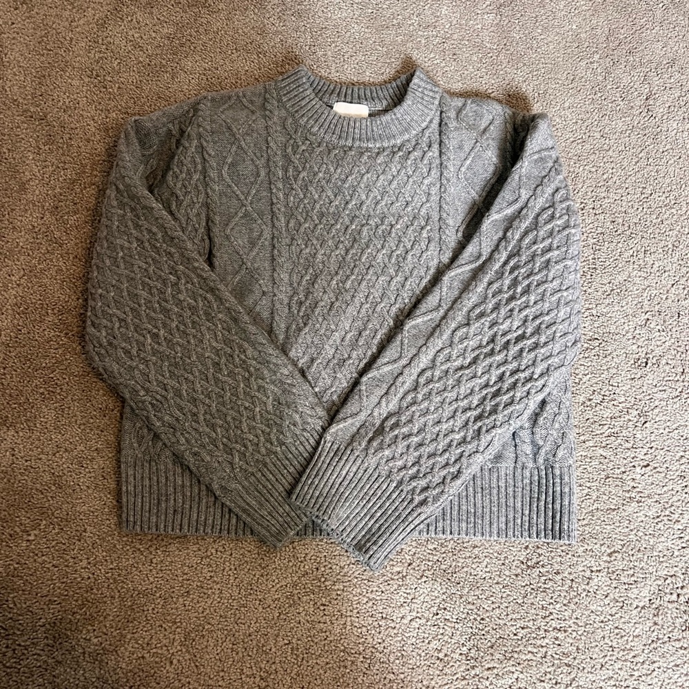 H&M Gray Cable Knit Crewneck Sweater